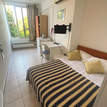 Apartment Salyna *