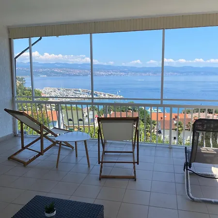 Apartment Salyna