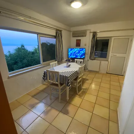 Apartment Salyna *