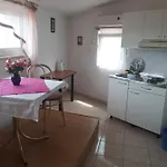 Salyna Ičići