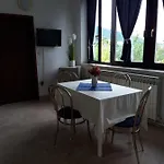 아파트 Salyna