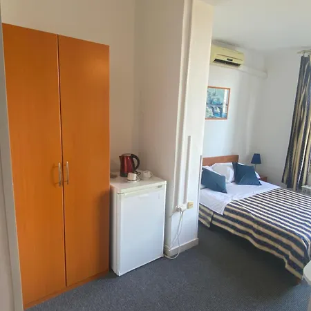 Salyna Apartmán *