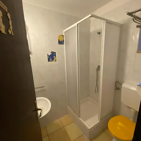 Apartament Salyna *